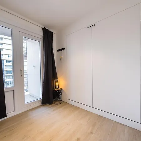 2 Bedrooms With Magnificent Seaview And Free Parking Apartamento *