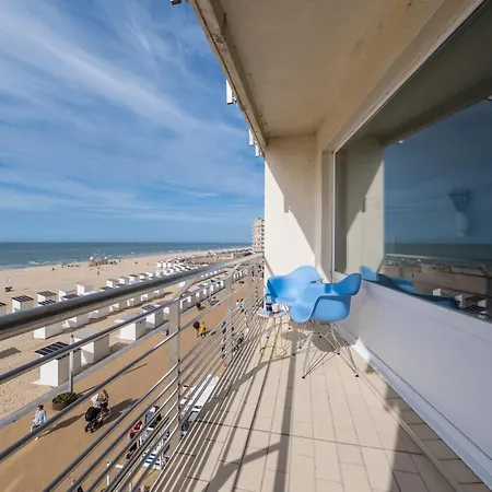 2 Bedrooms With Magnificent Seaview And Free Parking Apartment *